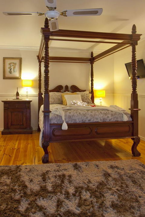 Curtis Falls Cottage - Accommodation VIC 6