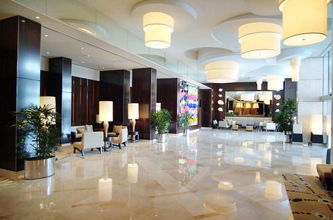 Chevron Renaissance - HR Surfers Paradise - Accommodation VIC 22