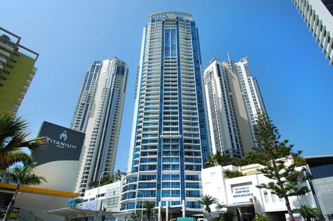 Chevron Renaissance - HR Surfers Paradise - Accommodation VIC 0