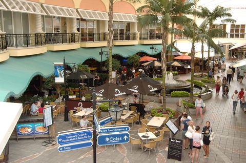 Chevron Renaissance - HR Surfers Paradise - Accommodation VIC 28