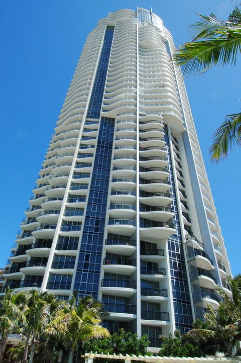 Chevron Renaissance - HR Surfers Paradise - Accommodation VIC 19