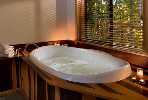 Sharlynn By The River - Accommodation VIC 4