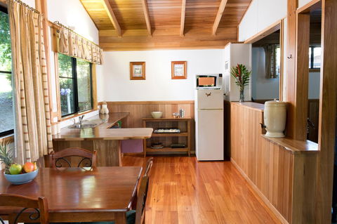 Sharlynn By The River - Accommodation VIC 44