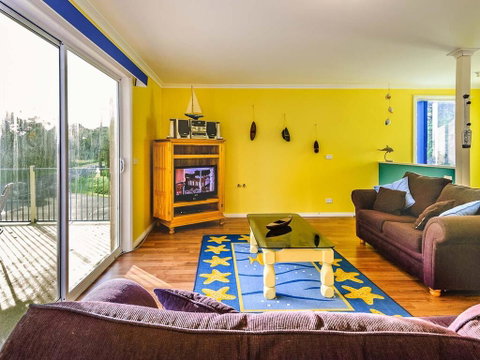 Waterviews - Accommodation VIC 2