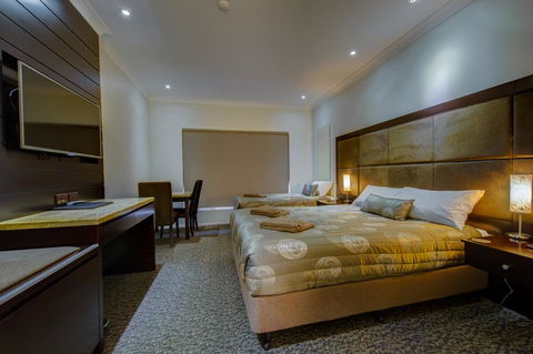 Western Downs Motor Inn - Accommodation VIC 1