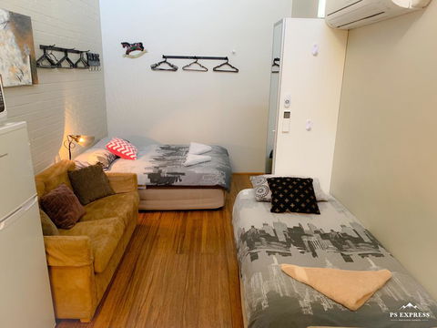 Westside Studio Apartments - Accommodation VIC 2