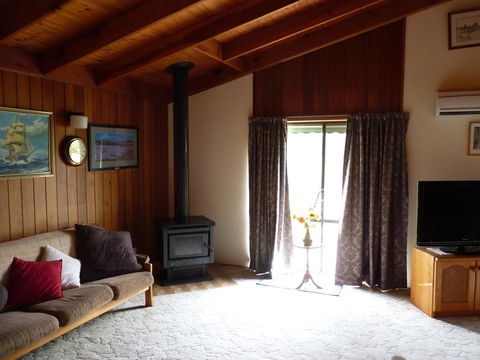 Westward - Accommodation VIC 3