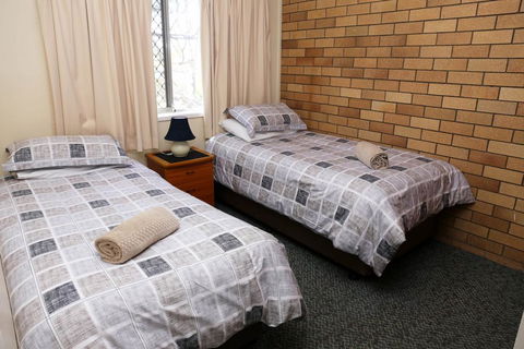 Westwood Motor Inn - Accommodation VIC 3