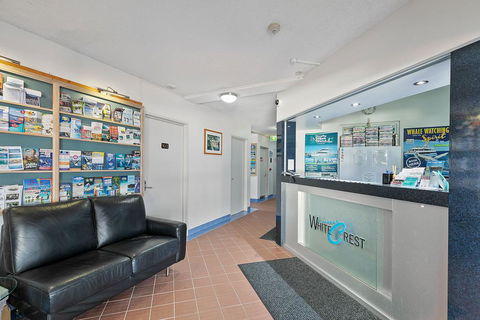 White Crest Luxury Apartments - Accommodation VIC 3
