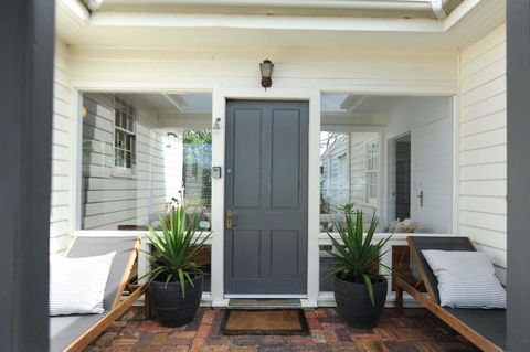 White Shell Cottage - Accommodation VIC 1