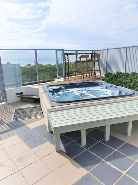 White Shells Luxury Apartments - Accommodation VIC 3