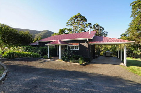 Willabrook Retreat - Rest Cottage - Spoil Yourself! - Accommodation VIC 3