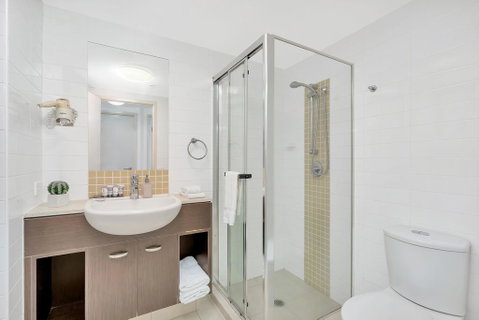 Wings Luxury Apartment Pink Poodle - Accommodation VIC 3