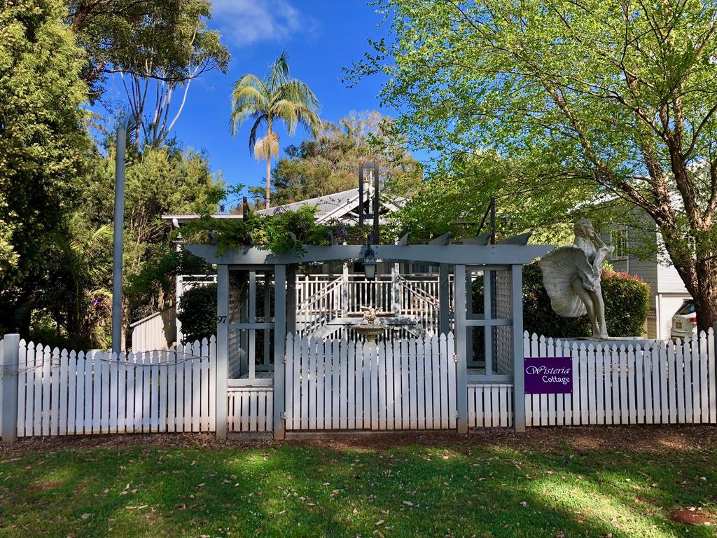 North Tamborine QLD Accommodation VIC