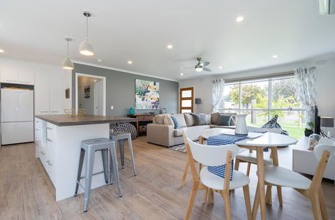 Xanadu Shores - Accommodation VIC 3