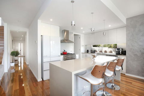 Xus Residence - Accommodation VIC 3