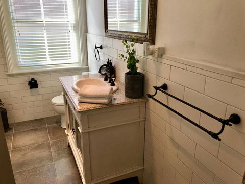 YSG The Edward Townhouse 153 - Walk To Town - Accommodation VIC 3