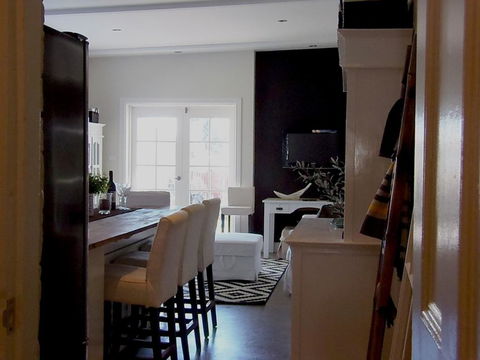 YSG The Edward Townhouse 155 - Steps To Town - Accommodation VIC 2