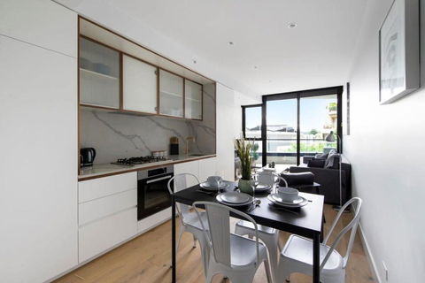 A Lux & Cozy 2BR Apt In The Heart Of Chapel Street - Accommodation VIC 4