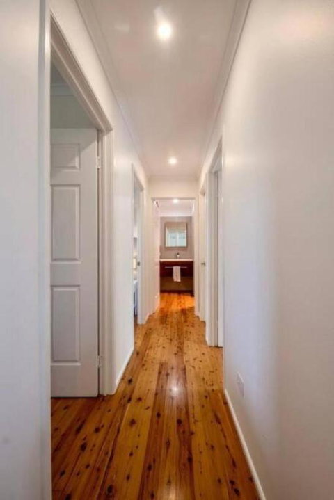 Acreage Near Currumbin Beach - Accommodation VIC 3