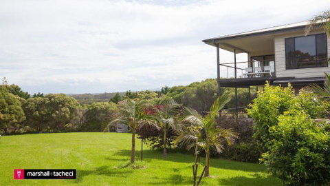 Adelong Secluded Beach House Linen Provided Bermagui - Accommodation VIC 1