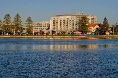 A-The Entrance Private Water Front 1 Bedroom Appartment At The Oaks - Accommodation VIC 1