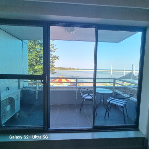 A-The Entrance Private Water Front 1 Bedroom Appartment At The Oaks - Accommodation VIC 2