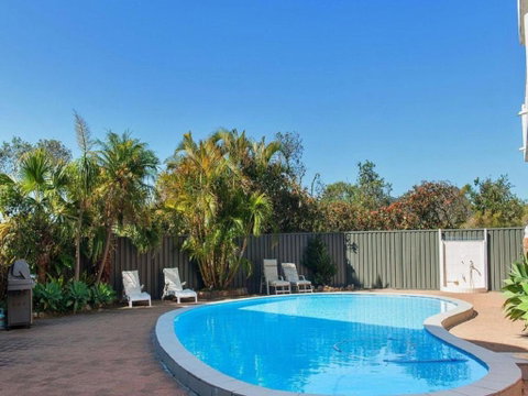 Albacore 3 Waterfront Pool Lift And Views - Accommodation VIC 4