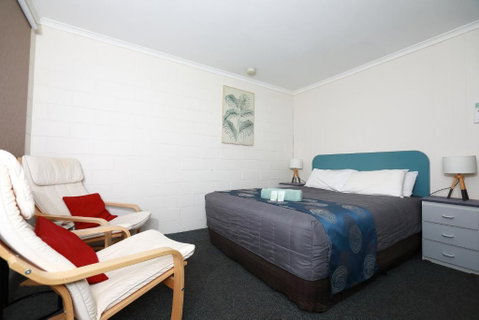 Albatross Motor Inn - Accommodation VIC 3