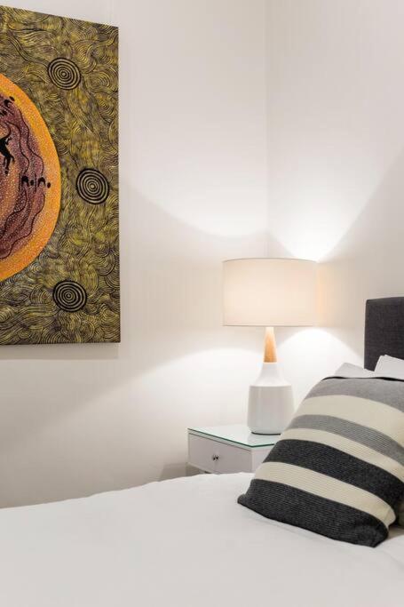 Albert Park Victorian House With Style And Art Gallery - Accommodation VIC 4