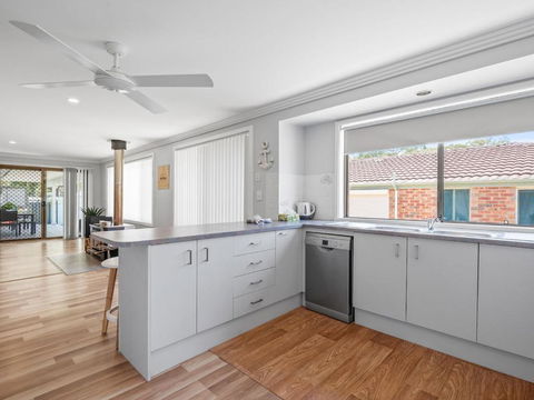 Alka Beach House - Accommodation VIC 4