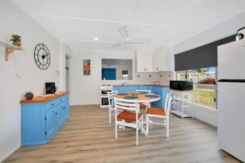 Anchors Away At Innes Park Opp Park & Beach Dogs Welcome Inside - Accommodation VIC 3