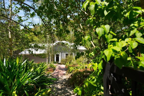 Annecy House - Accommodation VIC 4