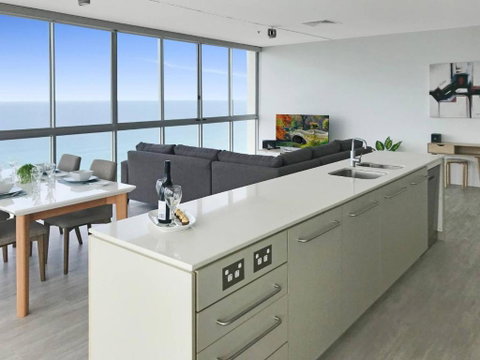 Air On Broadbeach-Stunning Ocean Views - Accommodation VIC 1