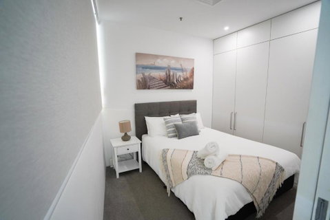 Air On Broadbeach-Stunning Ocean Views - Accommodation VIC 3