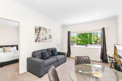 Altus Wagga Apartments - Accommodation VIC 4