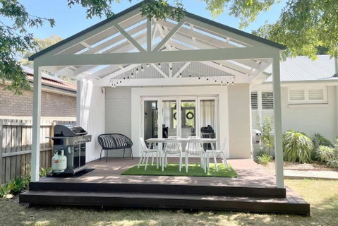Antler & Oak Cottage: Provincial Luxe In Moss Vale - Accommodation VIC 0