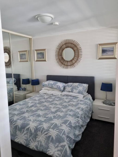 Apartment At The Entrance - Accommodation VIC 3