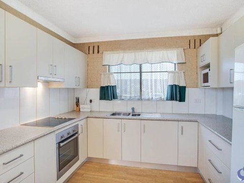 Apollo Unit 12 Ground Floor - Accommodation VIC 4