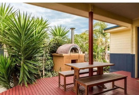 Area 51 By Ready Set Stay - BYO LINEN & TOWELS - Accommodation VIC 3