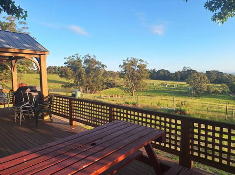 Auyea Farm 3BR Entire House - 7 Mins To Gumbuya World - Accommodation VIC 4