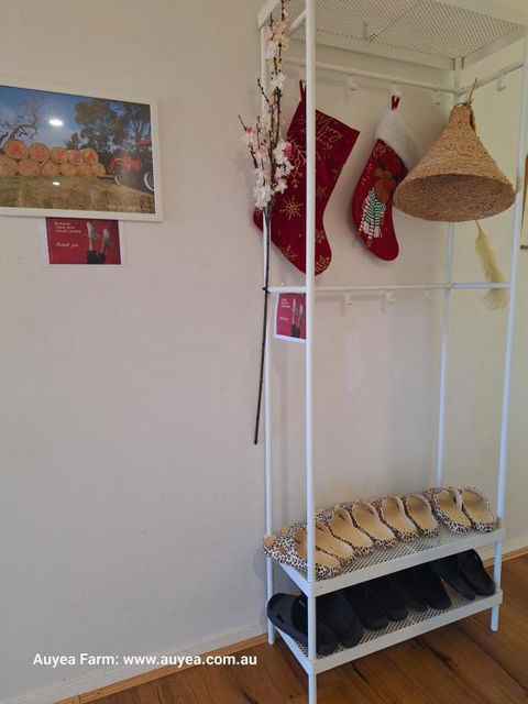 Auyea Farm 3BR Entire House - 7 Mins To Gumbuya World - Accommodation VIC 3