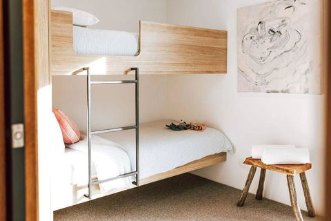 B E R T I E - Central Bicheno - Accommodation VIC 2