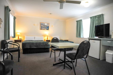 Southport Motel & Apartments - Accommodation VIC 21