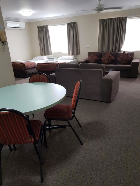 Southport Motel & Apartments - Accommodation VIC 11