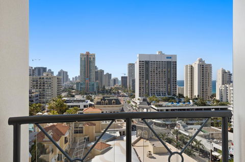 Chevron Renaissance Ocean View - Accommodation VIC 8