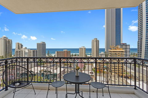 Chevron Renaissance Ocean View - Accommodation VIC 0