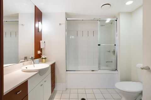 Chevron Renaissance Ocean View - Accommodation VIC 5
