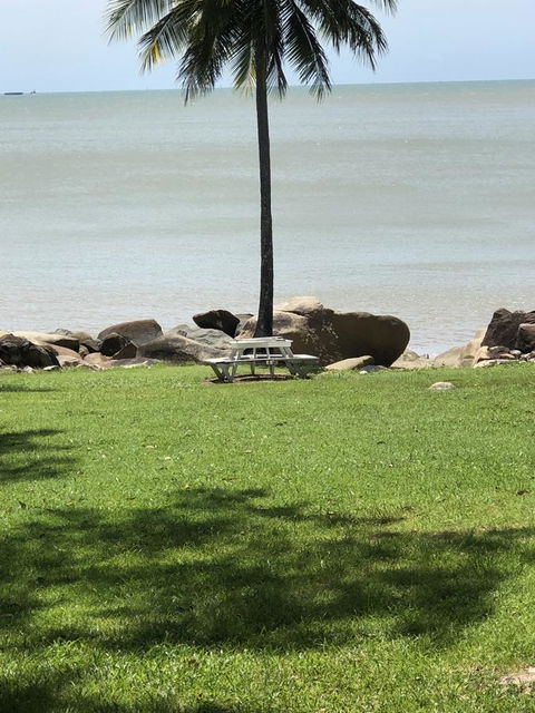 Cairns Beach House Our Oasis - Accommodation VIC 5
