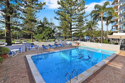 Pacific Regis Beachfront Holiday Apartments - Accommodation VIC 4